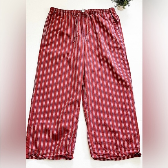 Old Navy Wide Leg Poplin Pant Comfort Waist Band in Red Stripe - Picture 1 of 7